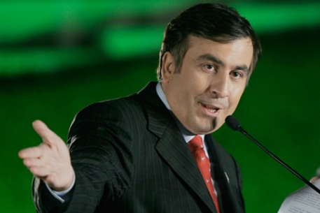 Саакашвили отозвал грузинских наблюдателей из Украины