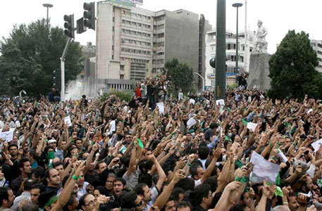 В Иране прогремел взрыв в день митингов сторонников оппозиции