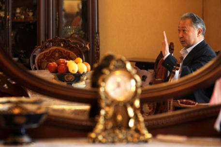 Золотые слитки семьи Бакиева нашли в киргизских банках