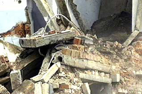 В Узбекистане в результате взрыва разрушился 4-этажный дом