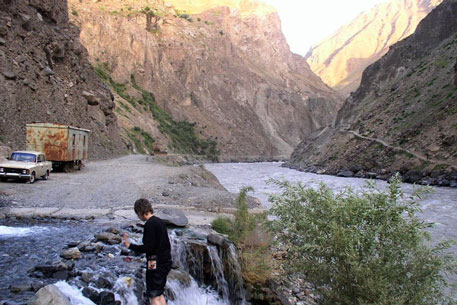 В Таджикистане введут плату за автодороги