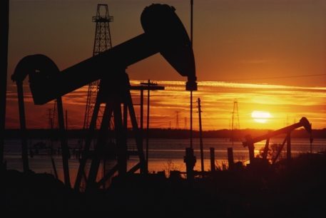 Беспошлинный экспорт восточносибирской нефти продлили до марта