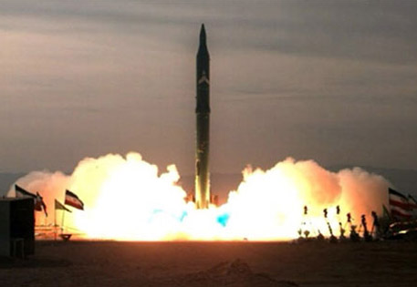 Иран произвел успешный запуск новой ракеты "Фатих"