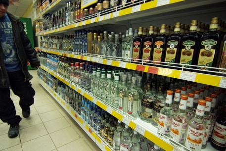 Депутат Госдумы предложил расширить склады алкогольной продукции
