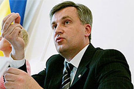 Украинских кандидатов в президенты предупредили об угрозе отравления
