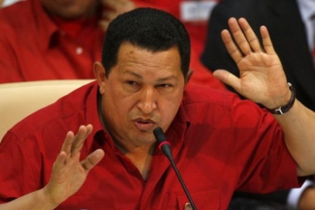 Чавес пригласил Туркмению в "газовую ОПЕК"