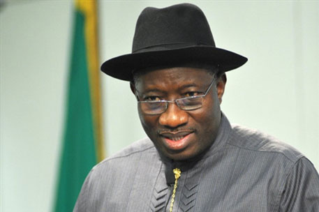 Пользователи Facebook уговорили президента Нигерии простить сборную