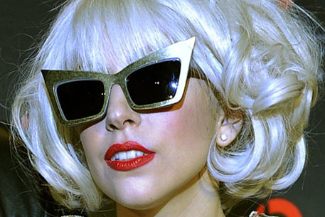 Lady Gaga выпустит второй альбом в начале 2011 года