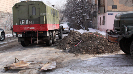 В Алматы ликвидировали аварию на трубопроводе