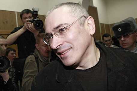 Гособвинение начнет допрос Ходорковского 11 мая