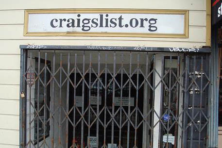 Сайт объявлений Craigslist закрыл секцию интимных услуг