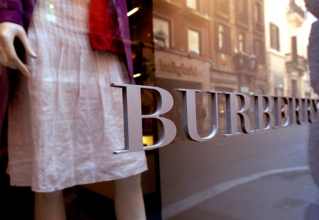 Burberry проведет трансляцию модного показа в 3D-формате