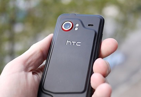 "Невероятный" смартфон HTC спас американцу жизнь