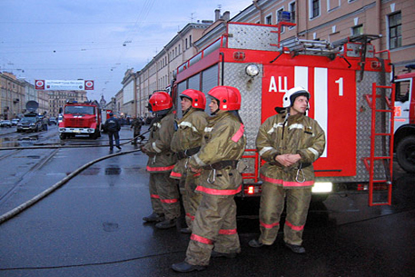 В Санкт-Петербурге загорелся ресторан Royal Beach