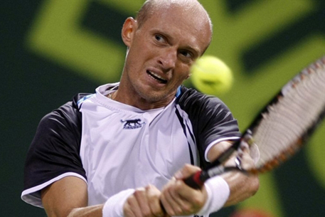 Давыденко победил Федерера на теннисном турнире в Дохе