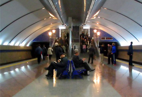 Киевских пенсионеров лишили льгот на проезд в метро