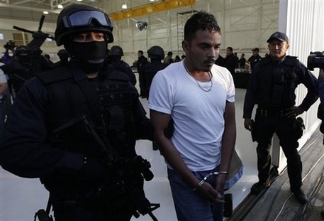 Мексиканские полицейские задержали лидера "Рыцарей ордена тамплиеров"