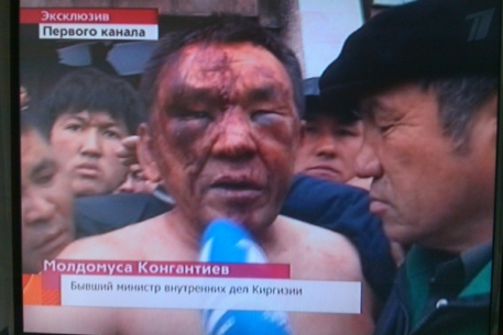 Главу МВД Киргизии Конгантиева тайно вывезли в Казахстан
