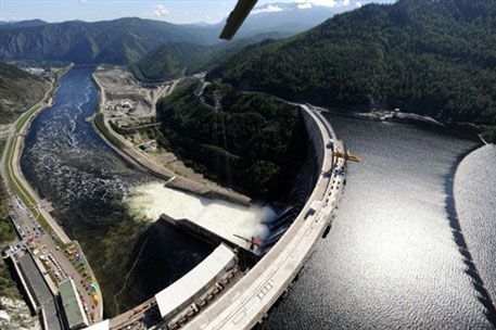 Возле Саяно-Шушенской ГЭС построят приемный порт 