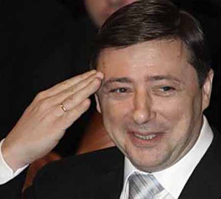 Хлопонин готов хоть в Москву