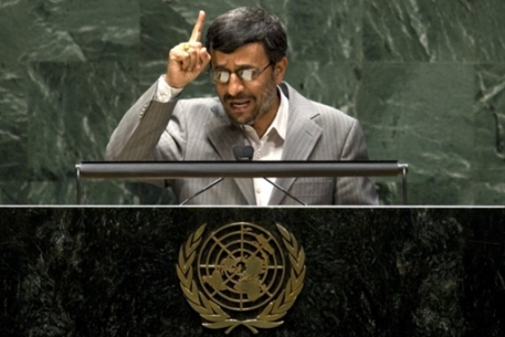 Ахмадинеджад усомнился в количестве ядерных запасов США