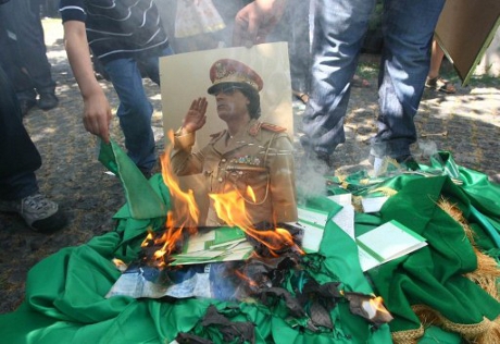 Повстанцы пообещали за голову Каддафи 1,6 миллиона долларов