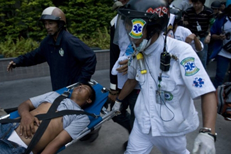 Число жертв столкновений в Бангкоке выросло до 35 человек