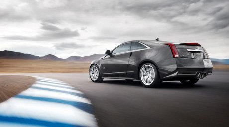 Cadillac CTS-V Coupe назван лучшим автомобилем 2011 года
