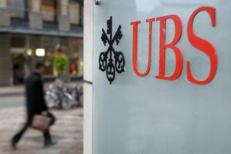 Власти Швейцарии позволят UBS передать США сведения о клиентах