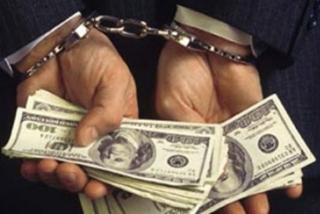 Московский следователь арестован за взятку в 20 тысяч долларов