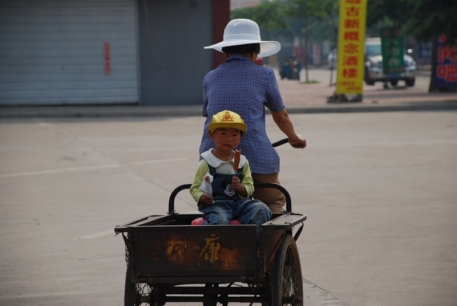 В Китае из рабства освободили 2000 детей 