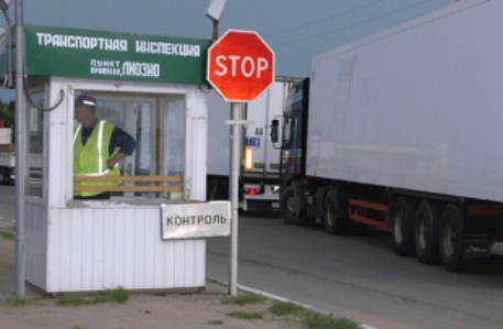 Таможня на границе РК и России заработала по новым правилам