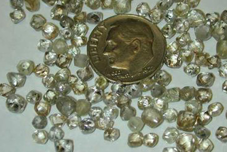 В Женеве алмазы за два миллиона долларов подменили леденцами