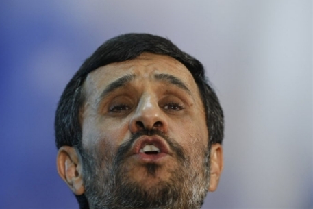 Ахмадинеджад обвинил США и Израиль в воскресной демонстрации
