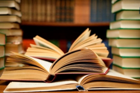 Девять из десяти казахстанских учебников перевели в цифровой формат