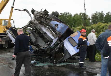 В автобусной аварии в Кемерово погибли четыре человека