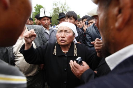 Митингующие сельчане добрались до Бишкека 