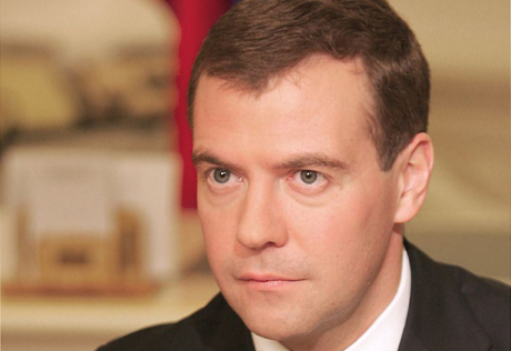 Медведев уволил заместителя начальника ГУВД Москвы