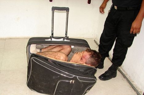 Мексиканка пыталась вынести возлюбленного из тюрьмы в чемодане 