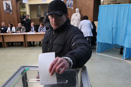 В Луганской области на трех избирательных участках заложили бомбы