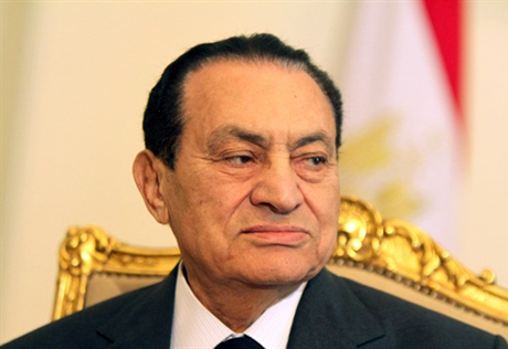 Власти Швейцарии заморозили счета Мубарака и его семьи
