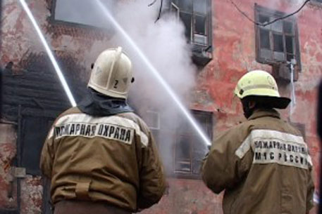 В Москве локализовали пожар в административном здании