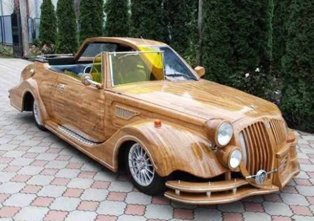 Сделанная украинцем машина из дерева разогналась до 160 километров