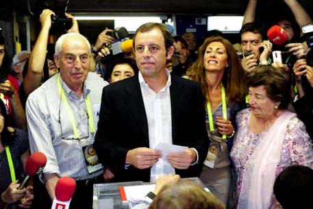 Новым президентом "Барселоны" стал Сандро Росселль