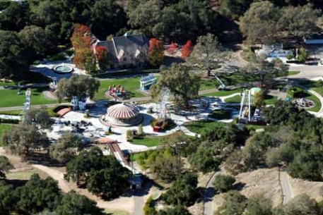 Ранчо Джексона Neverland превратят в туристический комплекс