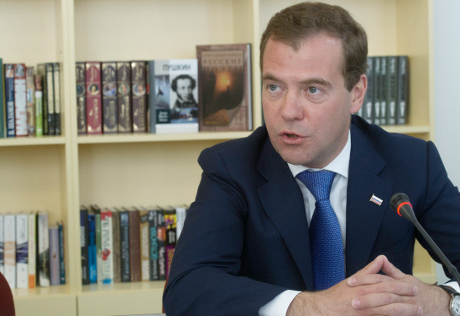 Дмитрий Медведев поручил избавиться от Ту-134