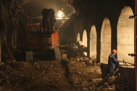 Причиной обвала в алматинском метро стал незакрепленный грунт