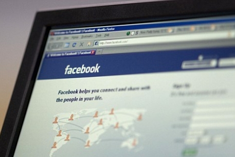 В Британии госслужащим запретили пользоваться Facebook 