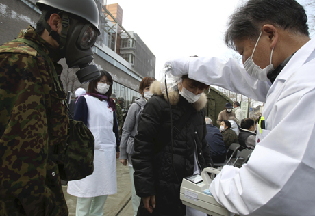 Радиация за пределами зоны эвакуации вокруг АЭС "Фукусима-1" названа неопасной