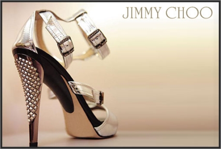 Обувью и сумками Jimmy Choo заинтересовался H&M